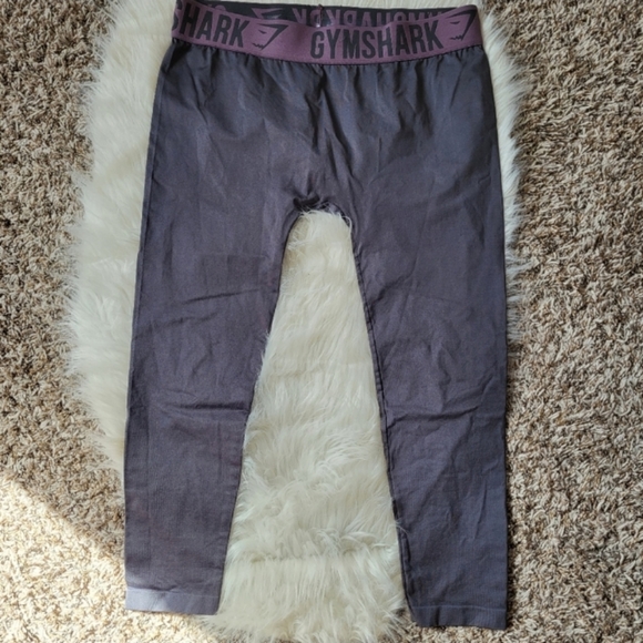 SOLD!!!!!!!!Gymshark Bundle Size Large - Picture 7 of 7